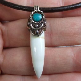 【訳あり現品】クロコダイルの歯ネックレス - CTN-14009 【訳あり現品】クロコダイルの歯ネックレス - CTN-14009