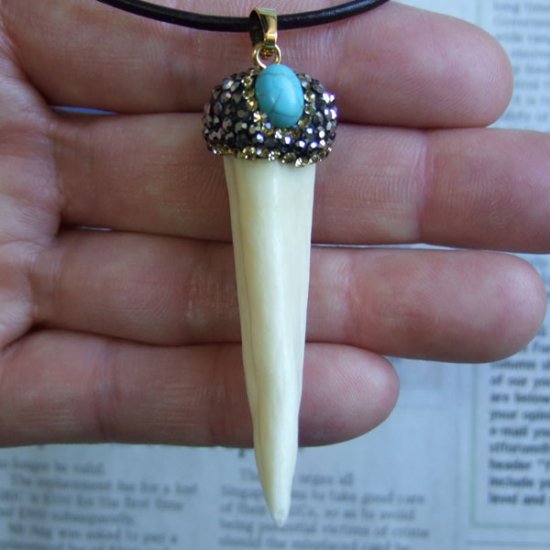 【表示現品】イノシシの牙ペンダント - FBT-50083