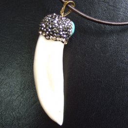 【表示現品】イノシシの牙ペンダント - FBT-50084