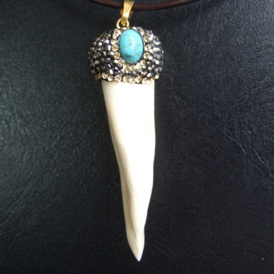 【表示現品】イノシシの牙ペンダント - FBT-50084