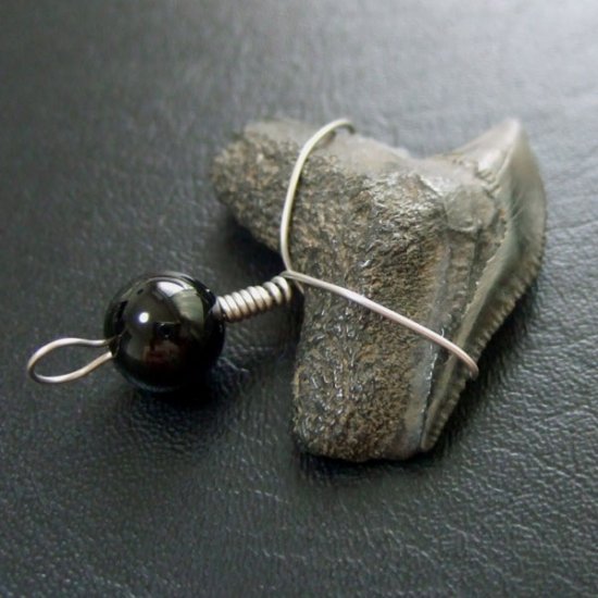 【大型】イタチザメの歯（化石）ペンダント【現品】 - 30001zhb