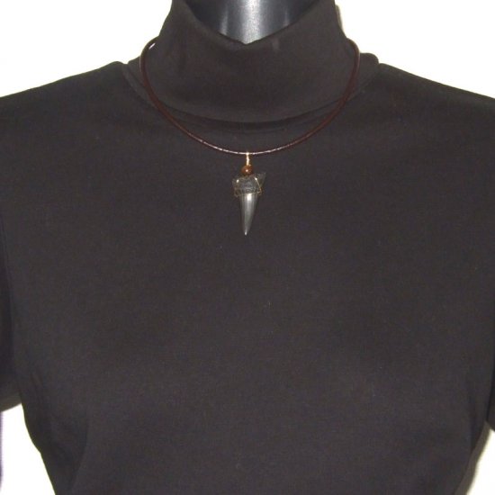 【表示現品】4cm 古代アオザメの歯化石ペンダント - 30244zhb