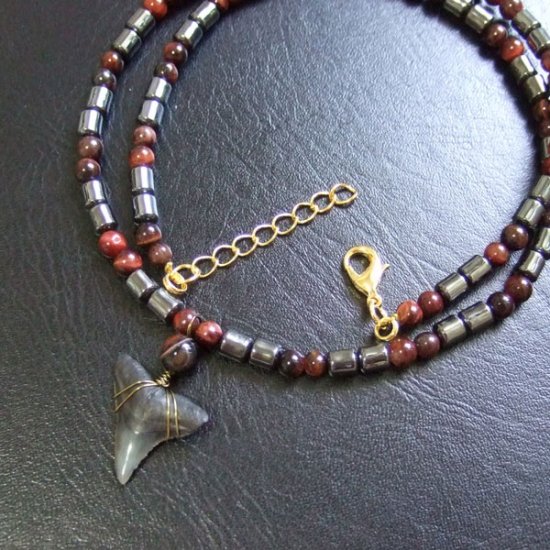 【表示現品】サメの歯化石 ヘマタイト・タイガーアイビーズネックレス - 30288zhb