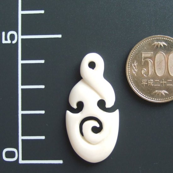 フリーデザインボーンカービングペンダント - 16002chd