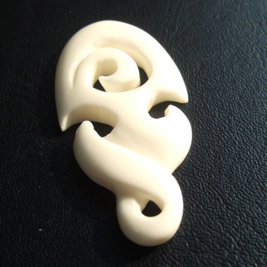 フリーデザインボーンカービングペンダント - 16002chd