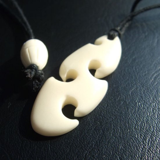 フリーデザインボーンカービングペンダント【サーフボード】 - 16004chd