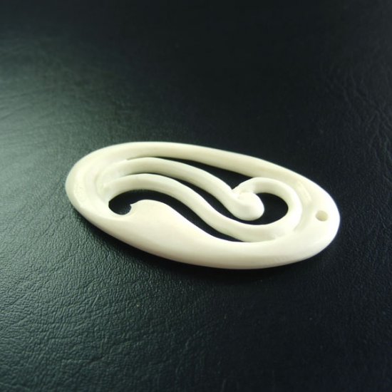 フリーデザインボーンカービングペンダント - 16011chd