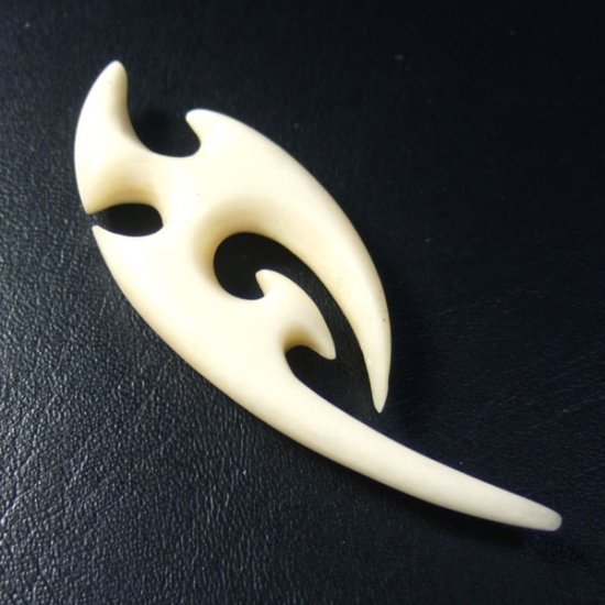 フリーデザインボーンカービングペンダント - 16013zhc 《一点もの》