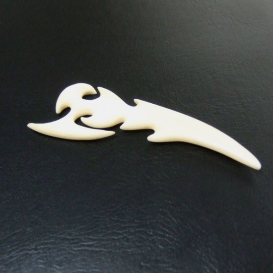 フリーデザインボーンカービングペンダント - 16035zhb 《一点もの》