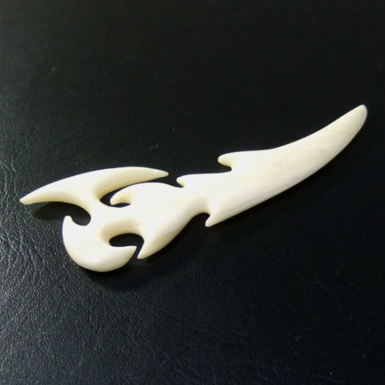 フリーデザインボーンカービングペンダント - 16035zhb 《一点もの》