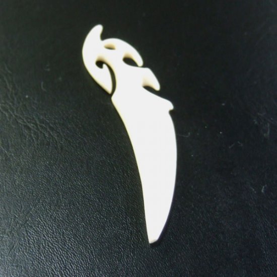 フリーデザインボーンカービングペンダント - 16041zhb 《一点もの》