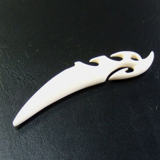 フリーデザインボーンカービングペンダント - 16041zhb 《一点もの》