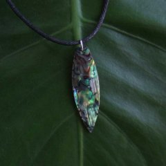 PAUAカービングペンダント【サーブボード】 - BTC-30075