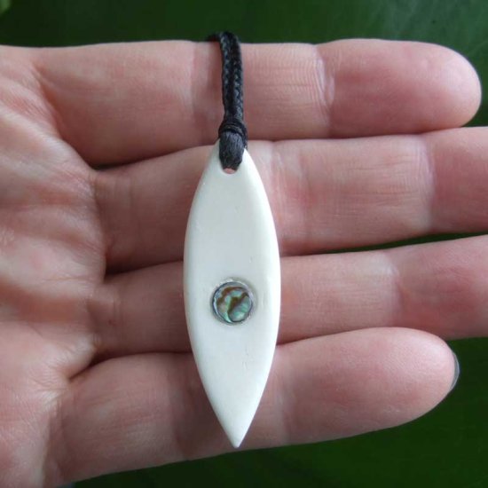 ボーンカービングペンダント【サーブボード】 - BTC-30081