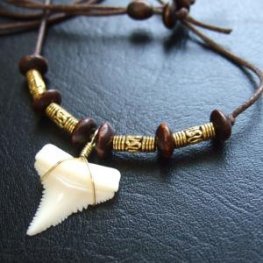 【訳あり現品】ホオジロザメの歯ネックレス 2.0 cm - 20814zhb