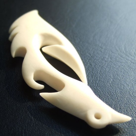 ボーンカービングペンダント【フィッシュフック】 - 12011zhb 《一点もの》