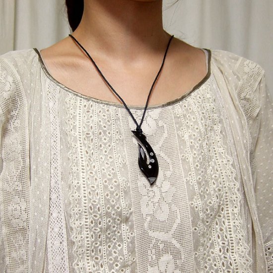 カービングペンダント【フィッシュフック】 - 12019chd