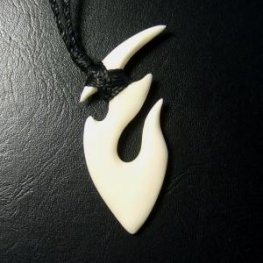 ボーンカービングペンダント【フィッシュフック】 - 12071zhb 《一点もの》
