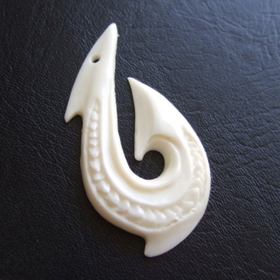 【表示現品】ボーンカービングペンダント【フィッシュフック】 - 12095ebo