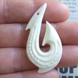 【表示現品】ボーンカービングペンダント【フィッシュフック】 - 12095ebo