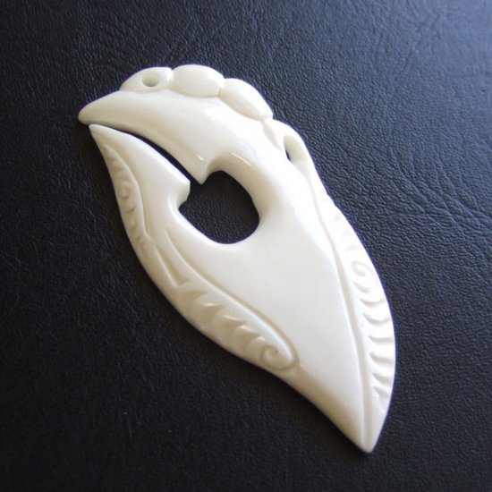 【表示現品】ボーンカービングペンダント【フィッシュフック】 - 12096ebo