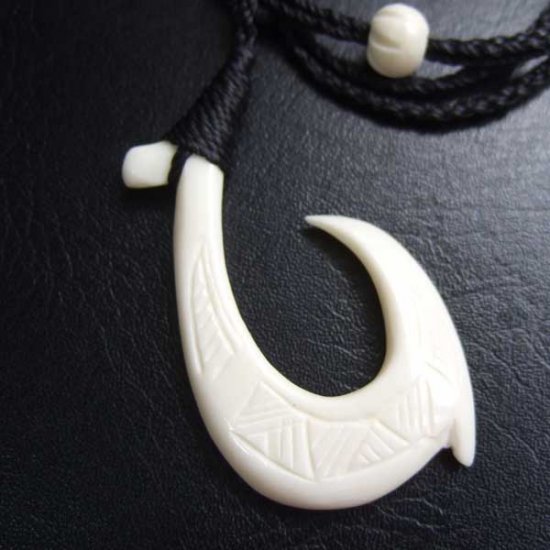 【表示現品】ボーンカービングペンダント【フィッシュフック】 - BCT-30025