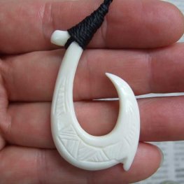 【表示現品】ボーンカービングペンダント【フィッシュフック】 - BCT-30025