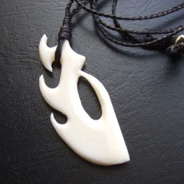 【表示現品】ボーンカービングペンダント【フィッシュフック】 - BTC-30055