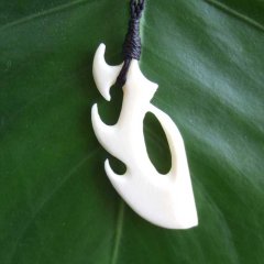 【表示現品】ボーンカービングペンダント【フィッシュフック】 - BTC-30055