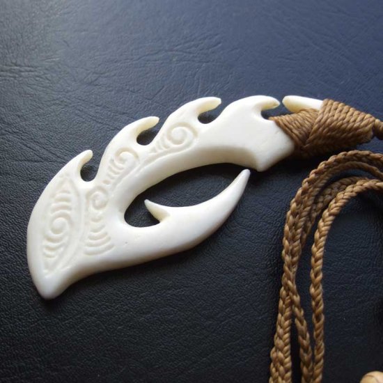 【表示現品】ボーンカービングペンダント【フィッシュフック】 - BTC-30058