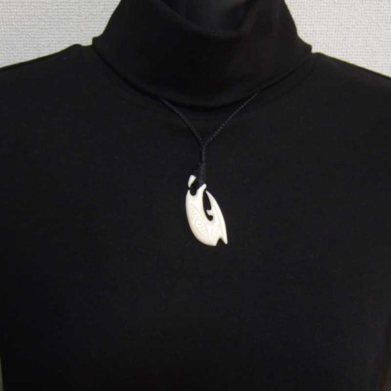 【表示現品】ボーンカービングペンダント【フィッシュフック】 - BTC-30059