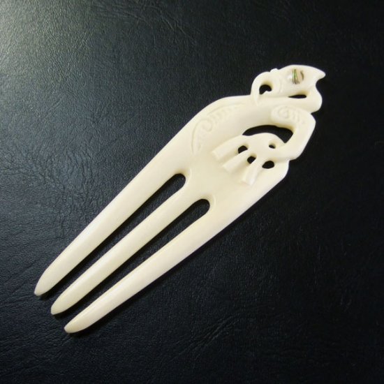 ボーンカービングペンダント【Heru+Manaia】 - 19011zhb 《一点もの》