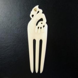 ボーンカービングペンダント【Heru+Manaia】 - 19011zhb 《一点もの》