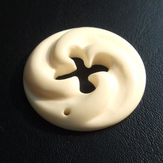 ボーンカービングペンダント【スパイラル】 - 03002chc