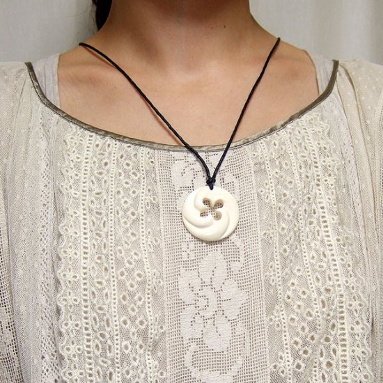 ボーンカービングペンダント【スパイラル】 - 03002chc