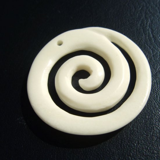 ボーンカービングペンダント【スパイラル】 - 03010chd