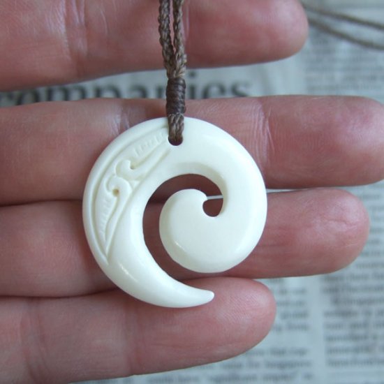 ボーンカービングペンダント【スパイラル】 - 03044chb