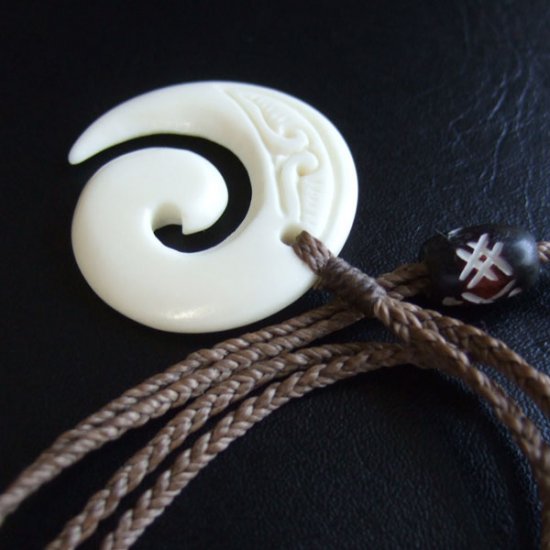ボーンカービングペンダント【スパイラル】 - 03044chb