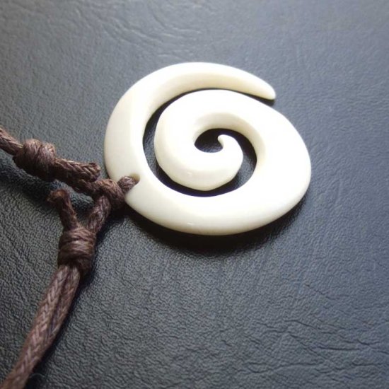 【表示現品】ボーンカービングペンダント【スパイラル】 - BTC-30052