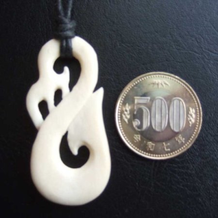 ボーンカービングペンダント【Manaia】 - BTC-30050