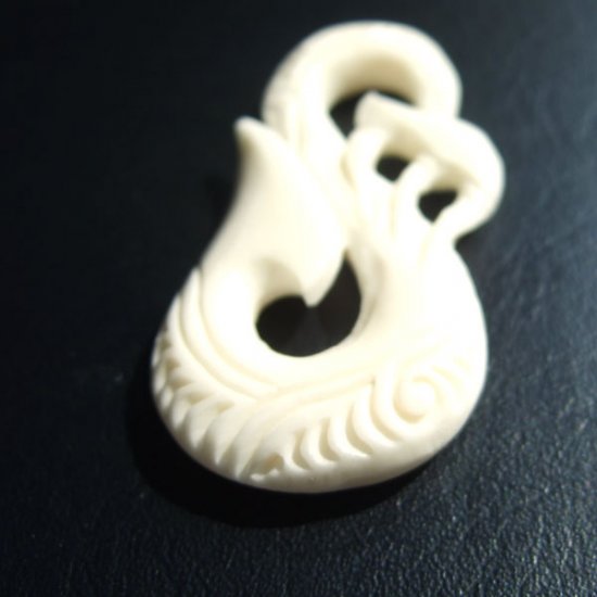 ボーンカービングペンダント【Manaia】 - 11003dnc