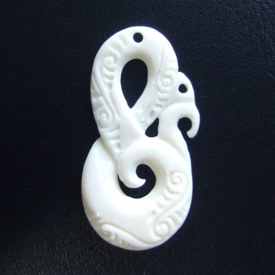 ボーンカービングペンダント【Manaia】 - 11004dnd
