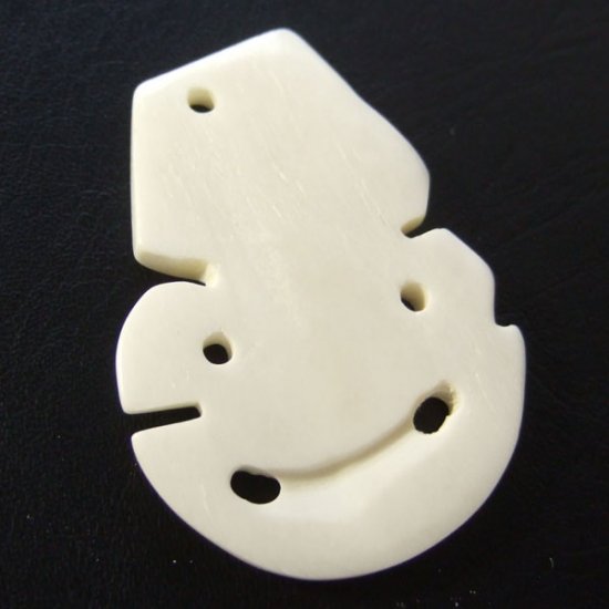 ボーンカービングペンダント【Tiki】 - 11008nzd