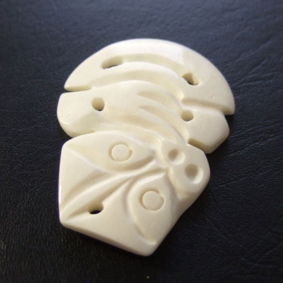 ボーンカービングペンダント【Tiki】 - 11008nzd