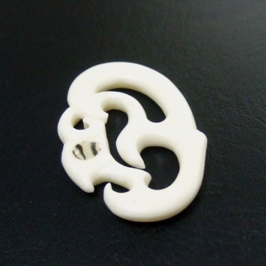 ボーンカービングペンダント【Manaia】 - 11012zhb 《一点もの》