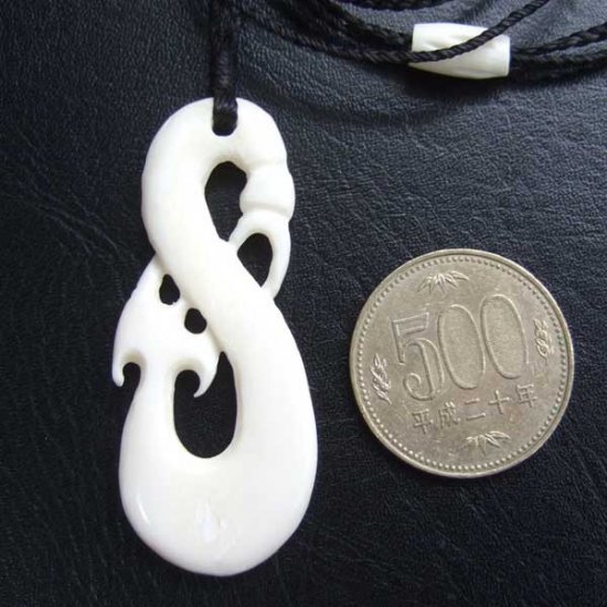 ボーンカービングペンダント【Manaia】 - BCT-30028