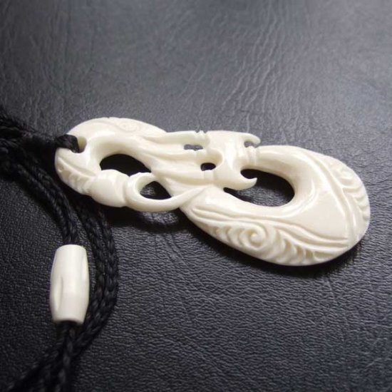 ボーンカービングペンダント【Manaia】 - BCT-30028