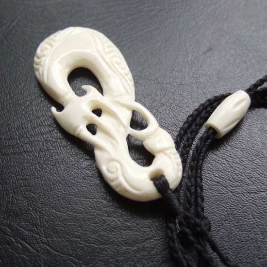 ボーンカービングペンダント【Manaia】 - BCT-30028