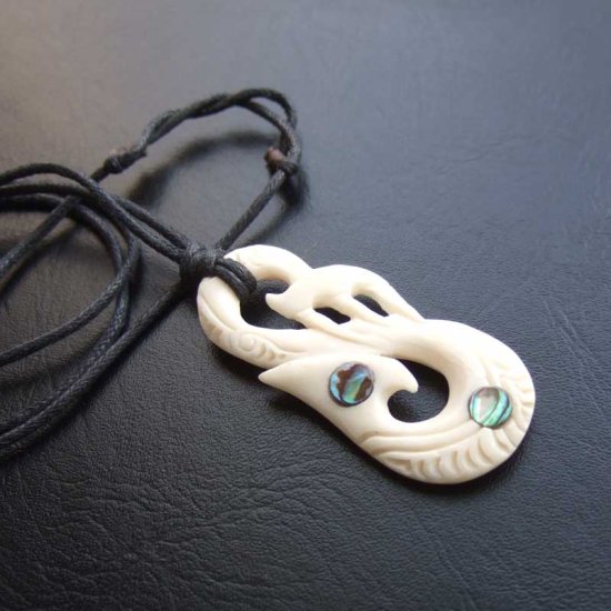 ボーンカービングペンダント【Manaia】 - BTC-30050