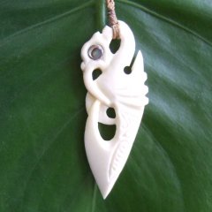 ボーンカービングペンダント【Manaia】 - BTC-30061